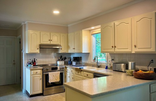 Hudson House | Tranquil country home on a quiet acre, 8 mins from the center of Hudson