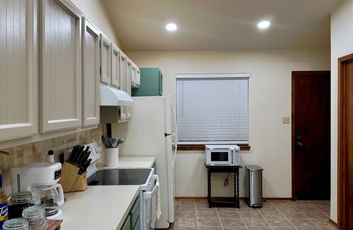 Harlingen House | Tranquil, Cozy, & Loved Retreat