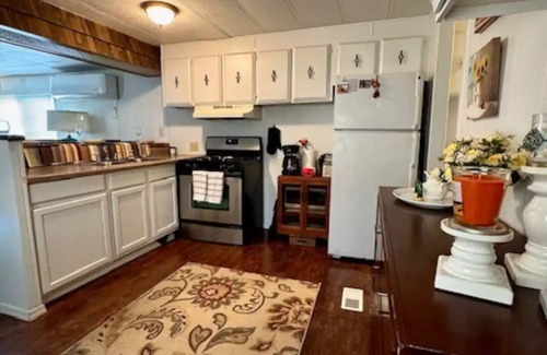 Tucson House | Tranquil, Cozy Mobile Home 2 bed/2 bath