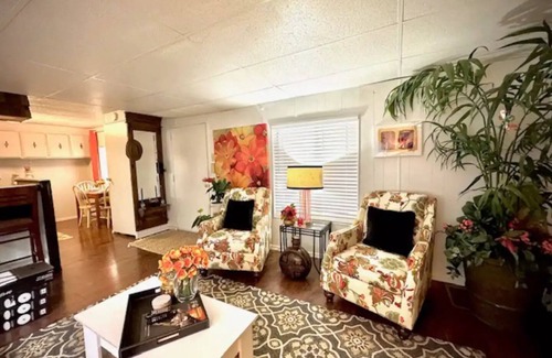 Tucson House | Tranquil, Cozy Mobile Home 2 bed/2 bath