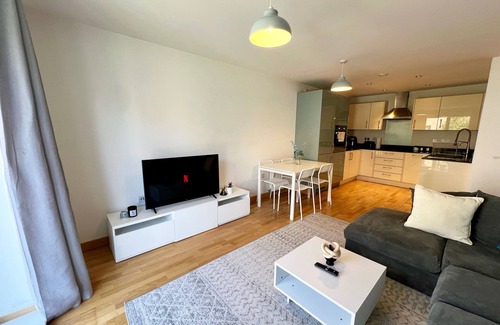 Dartford Apartment | Tranquil Dartford Escape - 2 Bedroom Apartment