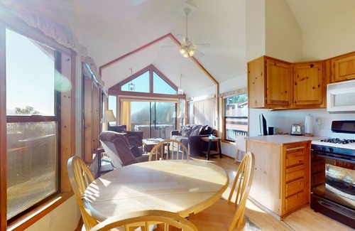 Brookings Cabin | Tranquil dog-friendly coastal escape with private hot tub, patio, & nature views