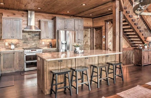 Raccoon Ridge Cabin | Tranquil Escape of Blue Ridge - Mountain Views | Hot Tub | Outdoor Fireplace with TV