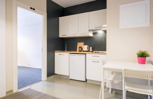 Urla Apartment | Tranquil Flat w Balcony in a Lux Complex in Urla