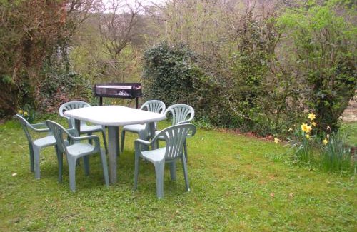 Couvin House | Tranquil Forestside Cottage