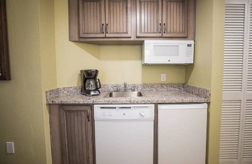Port Canaveral Condo | Tranquil Gateaway Studio Apt near Cape Canaveral