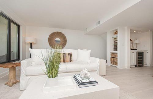 Litchfield by the Sea House | Tranquil Getaway 2BR Ocean Views Onsite Amenities