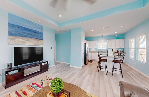 Gilchrist House | Tranquil Gulfside escape with deck, W/D, & amazing views - near beaches & trails