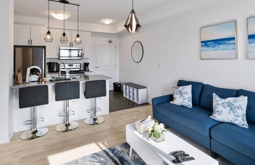 West Oak Trails Apartment | Tranquil Haven in Oakville: Modern 2BR Retreat