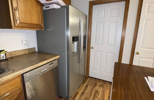 Brooklyn Park House | Tranquil Haven: Spacious- 2 bd 3ba home. 15 minutes from Downtown Minneapolis!n