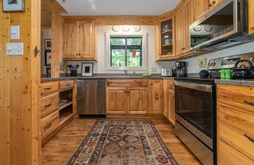 Lexington House | Tranquil home near W&L, VMI