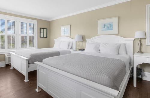 Historic Downtown Manteo Apartment | Tranquil House Inn - Waterfront, Downtown Manteo - 2 Queens Standard Room 28