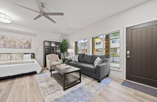 Walluga Apartment | Tranquil Lake Oswego Luxury Studio