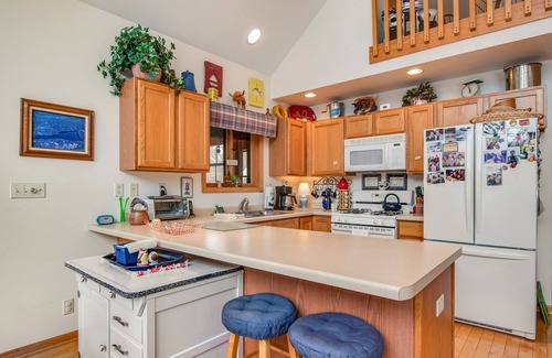 Woodruff House | Tranquil lakefront oasis with private dock, canoe, kayak, & three living areas