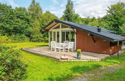 Ry House | Tranquil Lakeside Retreat in Ry-By Traum