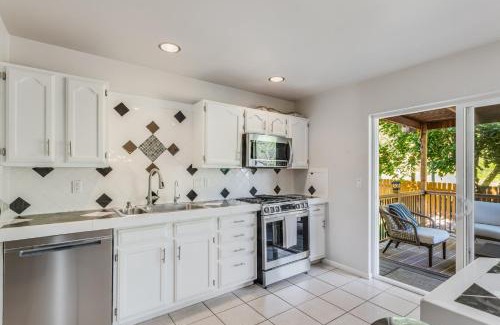 Glenwood Springs House | Tranquil Mountain Getaway