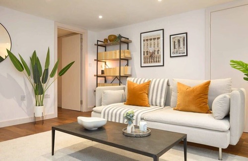 Abbey Road Apartment | Tranquil & Quiet St John's Wood Apartment