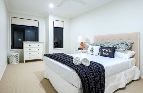 Bridgeman Downs House | Tranquil Retreat - Spacious Home with Pool