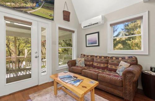 West Jefferson House | Tranquil Riverfront Living at Sasquatch Cabin!
