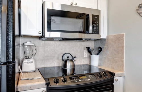 Four Mile Village Condo | Tranquil Sandestin 1BR Sanctuary: Scenic Balcony, Sun Deck, Spa Access & Resort Perks Await!