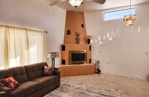 Flowing Well Neighborhood House | Tranquil Southwest-flavored escape in Northwest Tucson!