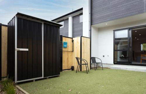 Lower Hutt House | Tranquil Stay at Rainey Grove