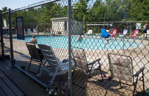 Sturgeon Bay Resort | Tranquil Timbers Park Model 7