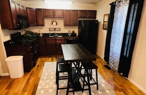 Guntersville House | Tranquil Townhouse Near Lake