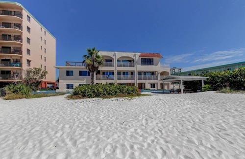 North Redington Beach Condo | Tranquil Retreat on the Beach