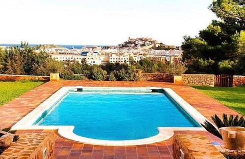 Ibiza Town Villa | Tranquil Villa in Ibiza with Swimming Pool