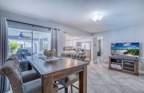 Whitfield Apartment | Tranquil Waterfront*Htd Pool*Kayaks*Game Rm*IMG
