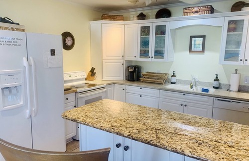 Wrightsville Beach House | Tranquil Wrightsville Beach Cottage 200 Yds from the Sand!