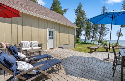 Sister Bay House | Tranquility Bay Getaway by Simple Life Rentals