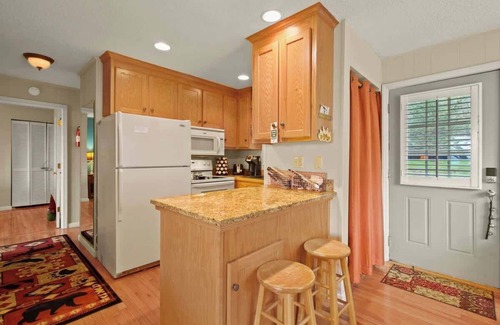 Beech Mountain Condo | Tranquility Beech: 2BR Condo Steps from the Slopes-Parking Lot Level: No Stairs