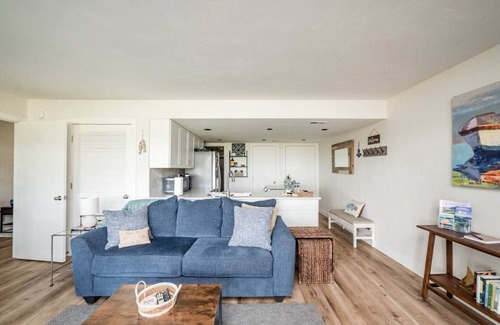 North Shore Condo | Tranquility Cove at Smith Mountain Lake —Your Home Away From Home!