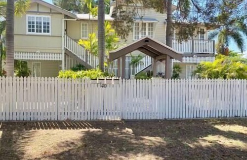 South Townsville Apartment | Tranquility on Tully:Charming Queenslander Retreat