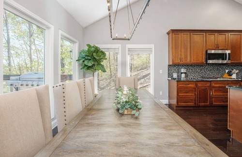Sevierville Cabin | Tranquility Paradise - A relaxing lakeside retreat!