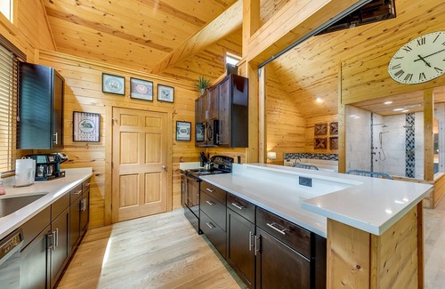 Cleveland House | Tranquility – Serene Cabin for Couples & Small Groups