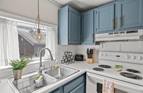 Woodfin Apartment | Tranquility Suite Pet- Friendly