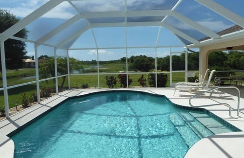 White Marsh Villa | Tranquility: Sun, Serenity & Space – 4BR/3BA Pool Retreat for 6 in Rotonda West