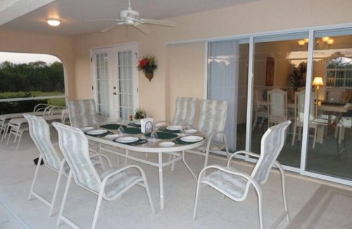 White Marsh Villa | Tranquility: Sun, Serenity & Space – 4BR/3BA Pool Retreat for 6 in Rotonda West