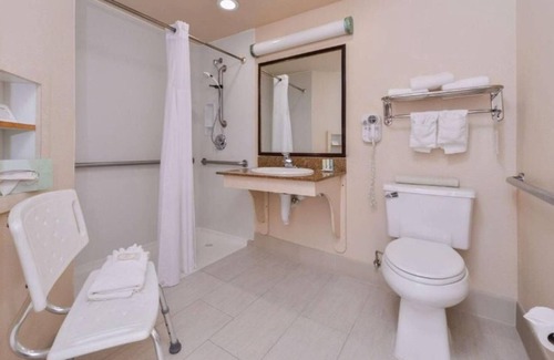 South San Francisco House | Travel Destination! Free Breakfast, Near South San Francisco Convention Center