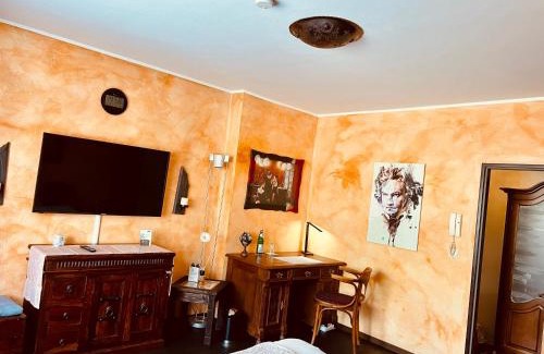 Vilich Apartment | Travel for business, Perfect. 300Mbit, Smart TV