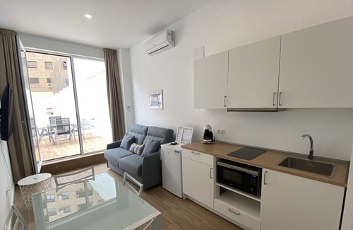 Arrancapins Apartment | Travel Habitat AVE Sorolla Suites N3