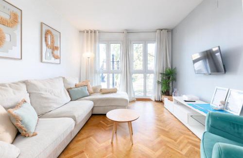 La Seu Apartment | Travel Habitat Torres de Serrano