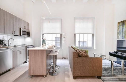 Chinatown Apartment | Travel Nurse Boston Studio | Full Kitchen | in-unit W/D