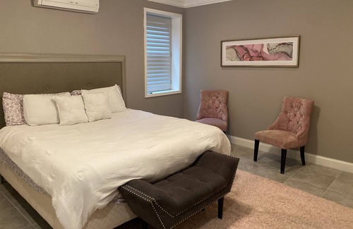 Town Center Apartment | Traveler Oasis with privacy and security 15 minutes Brave stadium