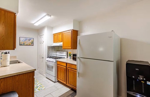 Euless House | Traveler's Landing-Near DFW, ATT & Globe Life!