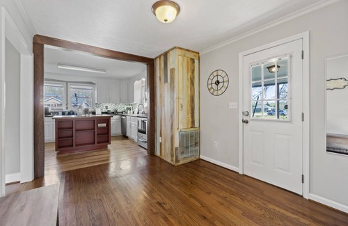 Travelers Rest House | Travelers Rest Pet-Friendly 3BR, Porch & Grill