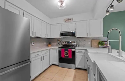 North Raleigh House | Travelers Townhome in N. Raleigh